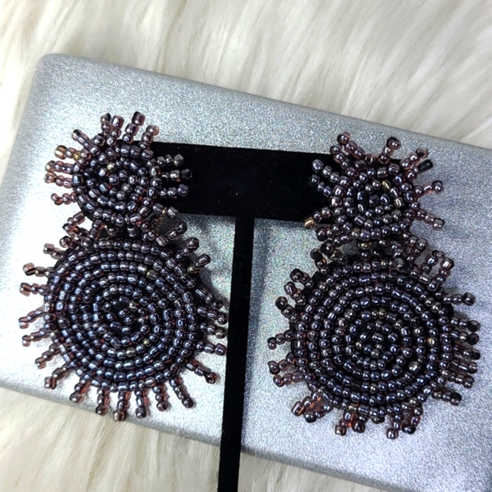 Statement Earrings Lightweight Starburst Gray Beaded Round Eclectic Unique Funky - Picture 4 of 4